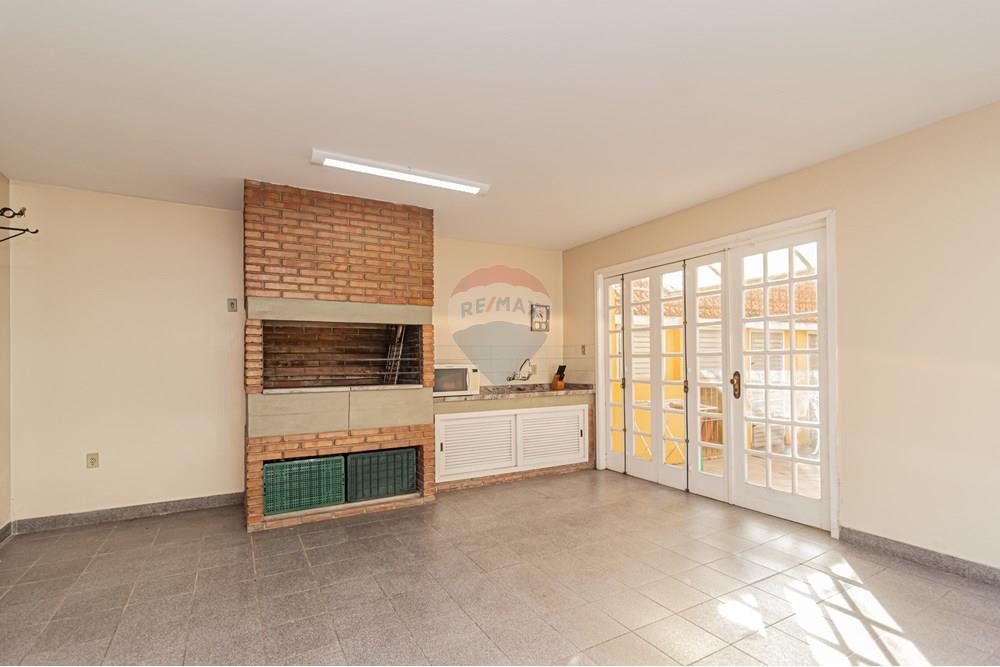 Casa - Venda - Pelotas , Rio Grande do Sul - Maestro Bandeira, 268-04.jpg - Churrasqueira - 610211062-5