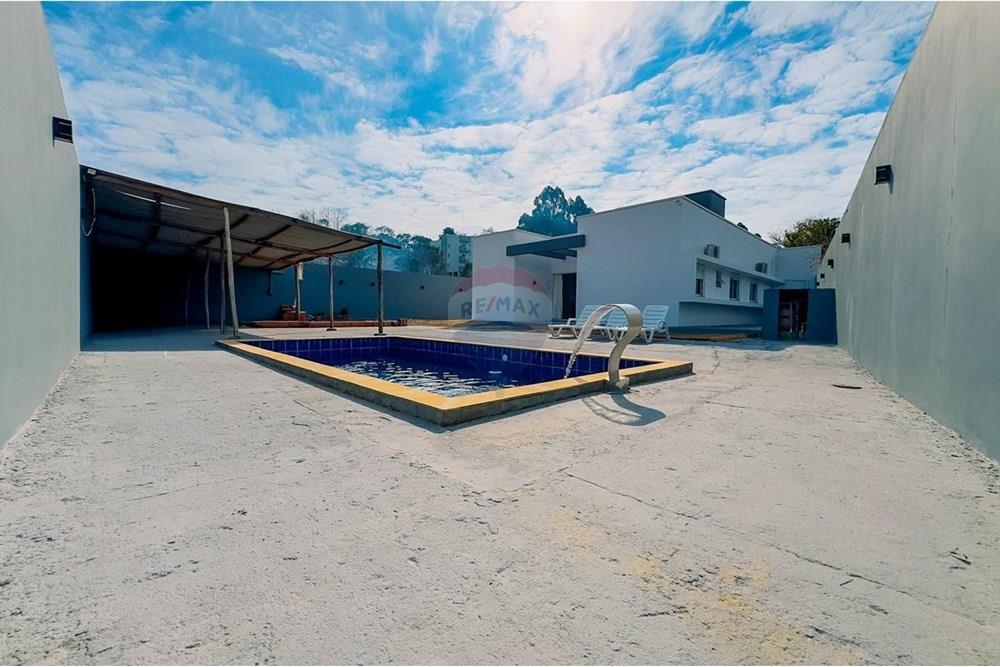 Casa - Venda - Erechim , Rio Grande do Sul - WhatsApp Image 2026-01-07 at 10.42.53 (2).jpeg - Piscina - 612761035-14