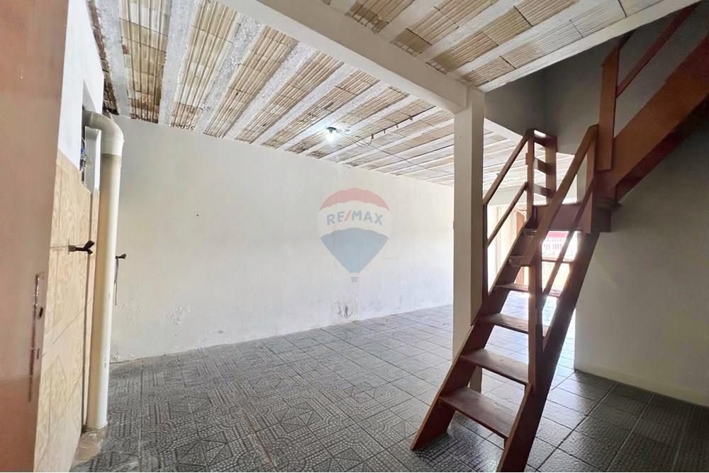 Casa - Venda - São Leopoldo , Rio Grande do Sul - Escada garagem_.jpg - Garagem - 610461014-1