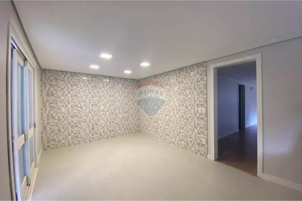 Casa - Venda - Gramado , Rio Grande do Sul - WhatsApp Image 2025-09-30 at 13.29.19 (2).jpeg - 610131049-11