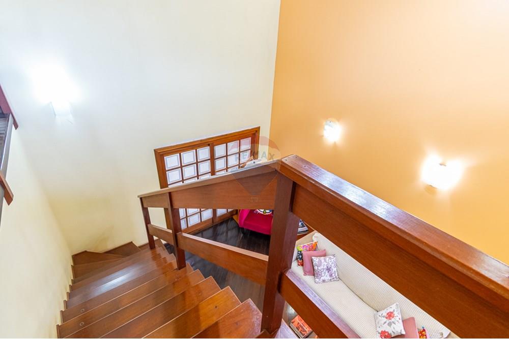 Casa - Venda - Gravataí , Rio Grande do Sul - escadas.jpg - Sala de estar - 610051074-10