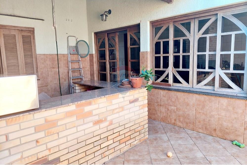 Casa - Venda - Cachoeirinha , Rio Grande do Sul - WhatsApp Image 2025-05-05 at 14.05.32 (1).jpeg - 612551062-61
