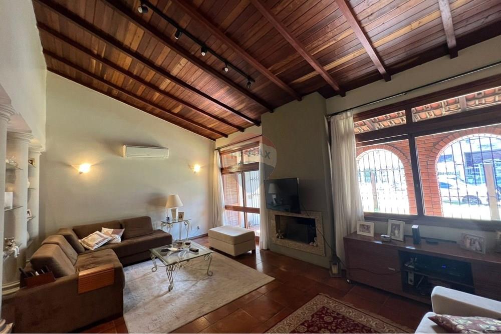 Casa - Venda - Porto Alegre , Rio Grande do Sul - WhatsApp Image 2026-04-01 at 16.46.19.jpeg - 612541001-252