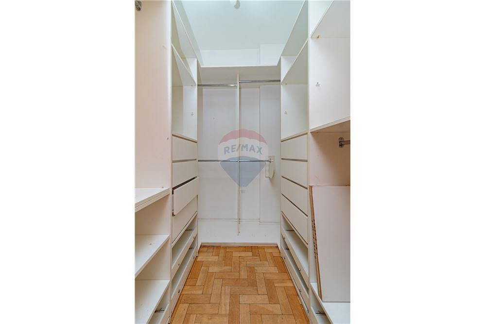 Apartamento - Venda - Porto Alegre , Rio Grande do Sul - Closet - 610221018-121