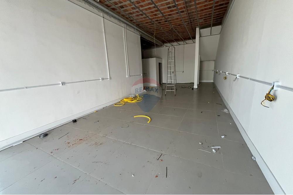 Ponto Comercial/ Loja - Alugar - Santa Maria , Rio Grande do Sul - WhatsApp Image 2025-05-12 at 16.50.13 (7).jpeg - 610451013-20