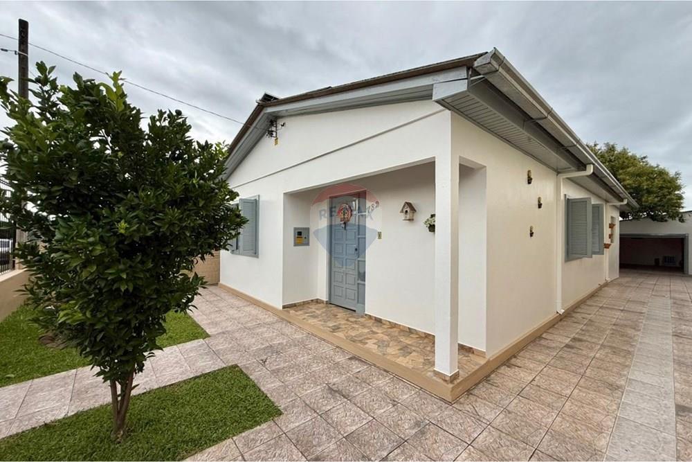 Casa - Venda - São Gabriel , Rio Grande do Sul - c8f1f03b-fc5f-4216-b66d-2e93bbce4105.jpg - 612631028-30