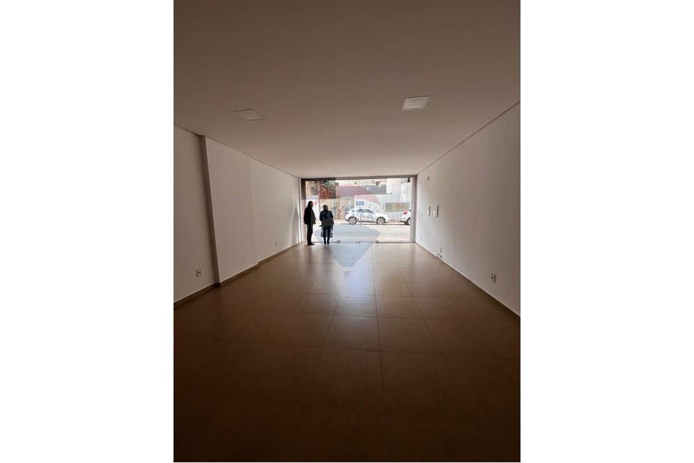 Ponto Comercial/ Loja - Venda - Passo Fundo , Rio Grande do Sul - WhatsApp Image 2025-07-08 at 17.09.57 (8).jpeg - 612721043-1
