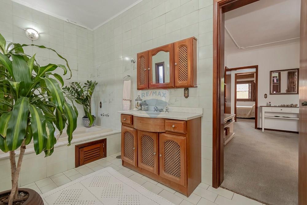 Casa - Venda - Porto Alegre , Rio Grande do Sul - 0646-570 (28).jpg - 612491053-53