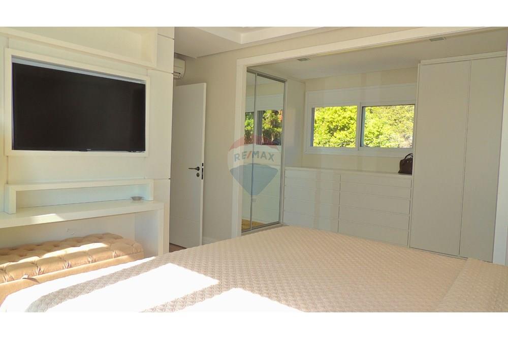 Casa de Condomínio - Venda - Gramado , Rio Grande do Sul - 27 - closet _ suite 2.jpg - 610131034-41