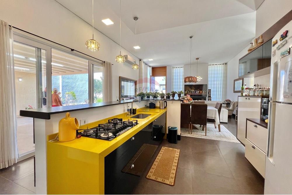 Casa de Condomínio - Venda - Capão da Canoa , Rio Grande do Sul - WhatsApp Image 2025-04-24 at 10.12.18 (4).jpeg - 612711040-10