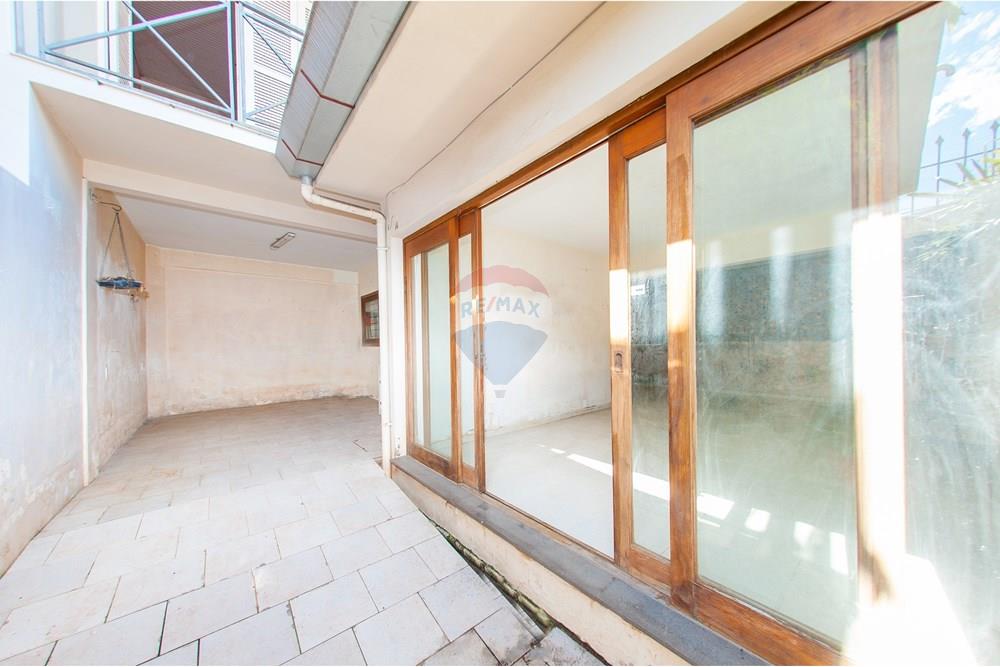 Casa - Venda - Montenegro , Rio Grande do Sul - PÁTIO EXTERNO COM VISTA PARA A LAVANDERIA.jpg - Jardim Interno - 610091023-46