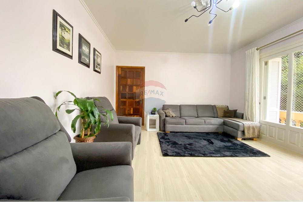 https://remax.azureedge.net/userimages/61/LargeWM/L_9a798b77-7583-4369-83fe-e8a1d48860a2.jpg