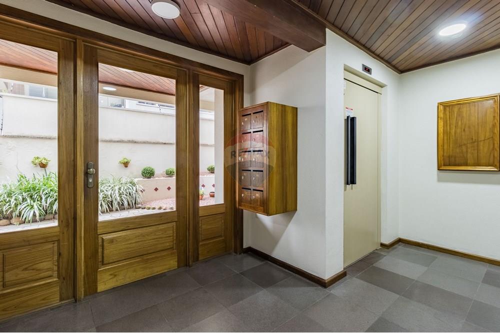 Apartamento - Venda - Porto Alegre , Rio Grande do Sul - hall.jpg - 612511042-33