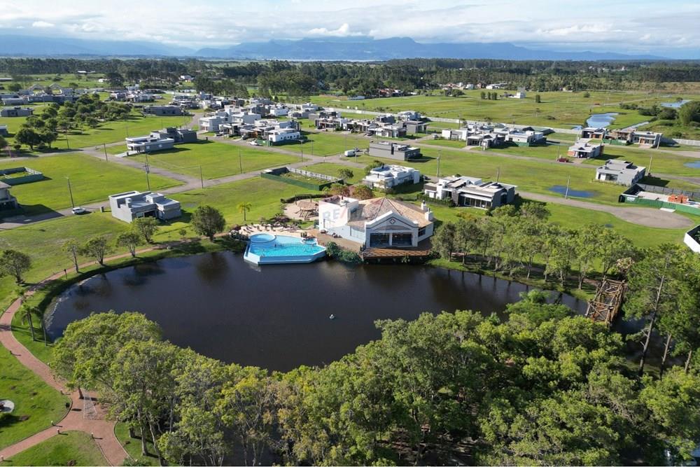 Terreno - Venda - Capão da Canoa , Rio Grande do Sul - 90195642-6f11-4bd8-8e39-2ce53a623193.jpeg - 612731020-38