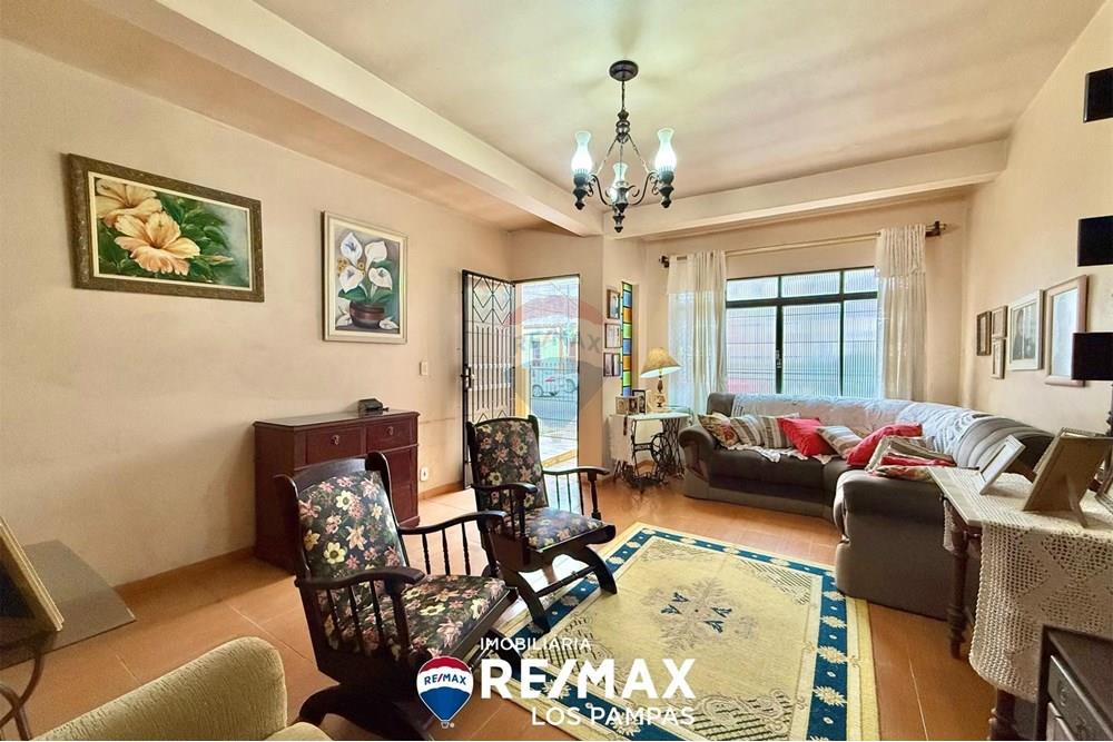 Sobrado - Venda - São Gabriel , Rio Grande do Sul - aee0c771-d4e3-4b57-ad39-060519d9f630.jpeg - 612631037-7