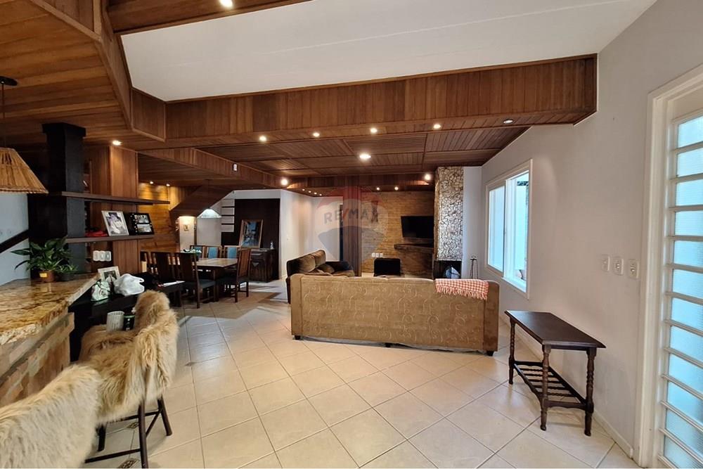 Casa - Venda - Santa Maria , Rio Grande do Sul - WhatsApp Image 2026-03-27 at 14.58.47.jpeg - 610451046-9