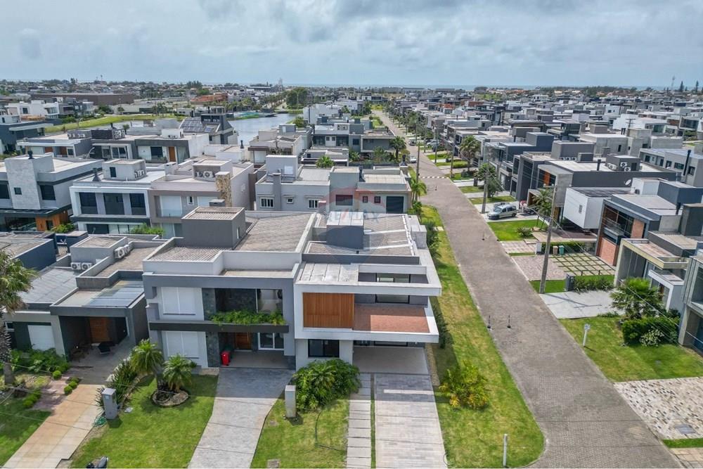 Casa de Condomínio - Venda - Xangri-lá , Rio Grande do Sul - WhatsApp Image 2026-01-12 at 14.45.53 (3).jpeg - 612671062-11