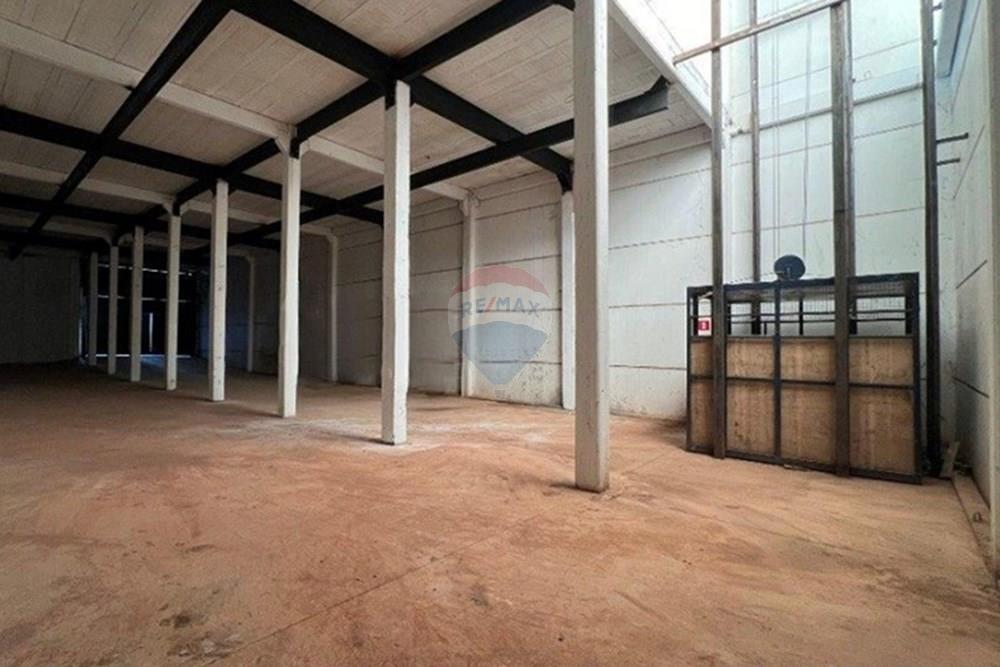 Ponto Comercial/ Loja - Alugar - Passo Fundo , Rio Grande do Sul - ifddHv5j5m5G69WB9_10164669fc50d4e1cf.jpg - 610271045-1066