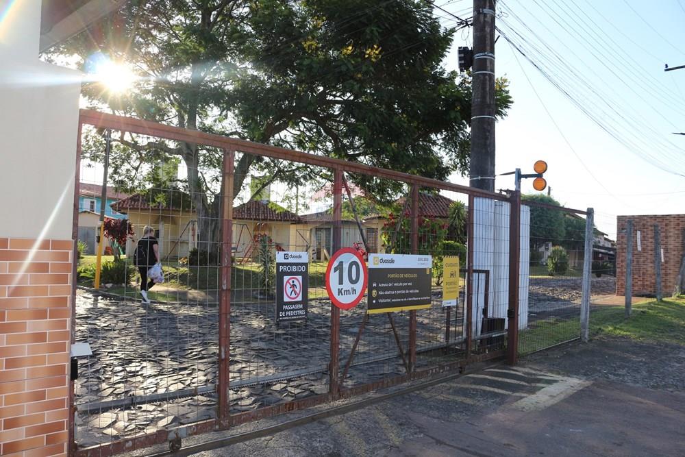 Sobrado - Venda - Cachoeirinha , Rio Grande do Sul - IMG_0666.JPG - 610381100-96