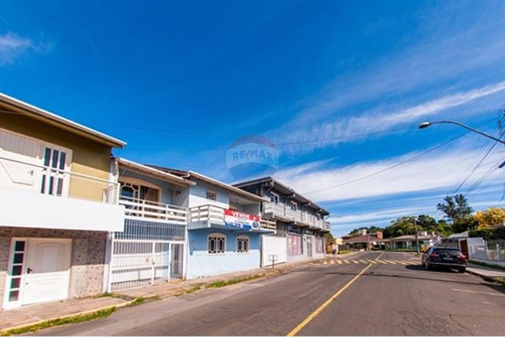 Casa - Venda - Montenegro , Rio Grande do Sul - fachada lado esquerdo.jpg - Fachada - 610091005-84