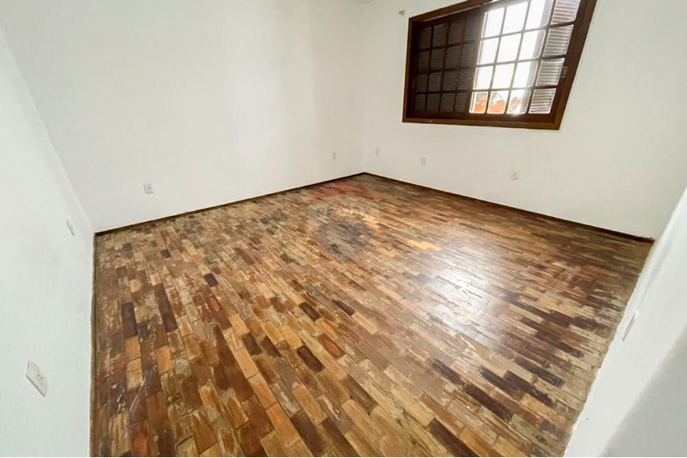 Casa - Venda - Santa Maria , Rio Grande do Sul - IMG-20251030-WA0054 (1).jpg - 610471003-180