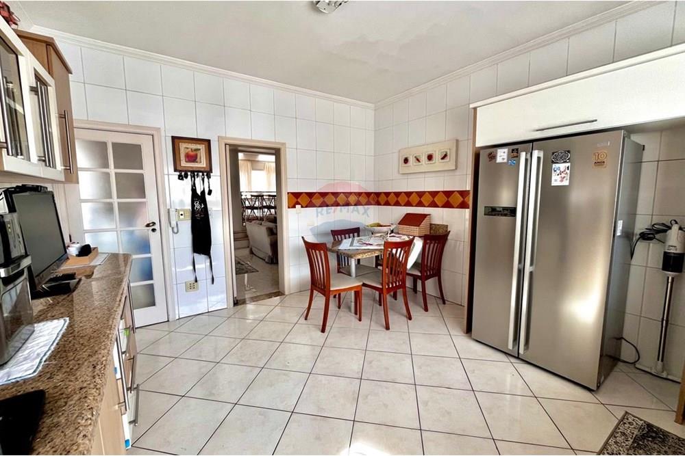 Casa - Venda - Passo Fundo , Rio Grande do Sul - WhatsApp Image 2025-05-08 at 08.37.32 (31).jpeg - 612721013-46