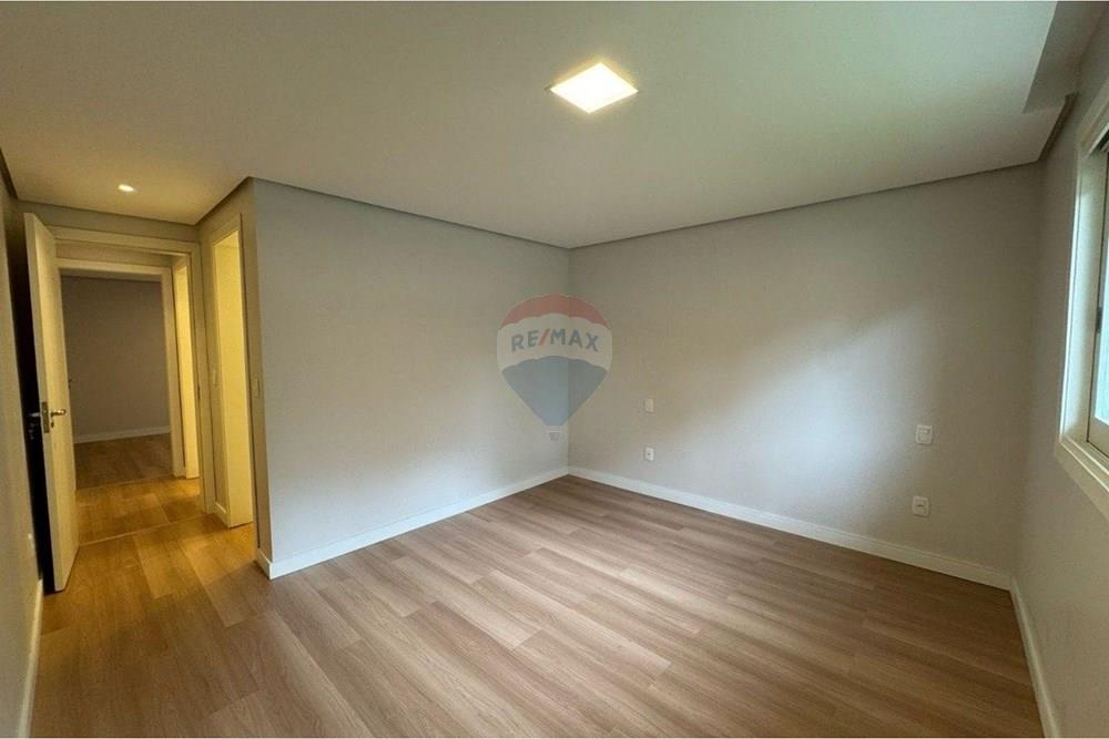 Casa - Venda - Gramado , Rio Grande do Sul - WhatsApp Image 2025-09-30 at 13.29.14.jpeg - 610131049-11