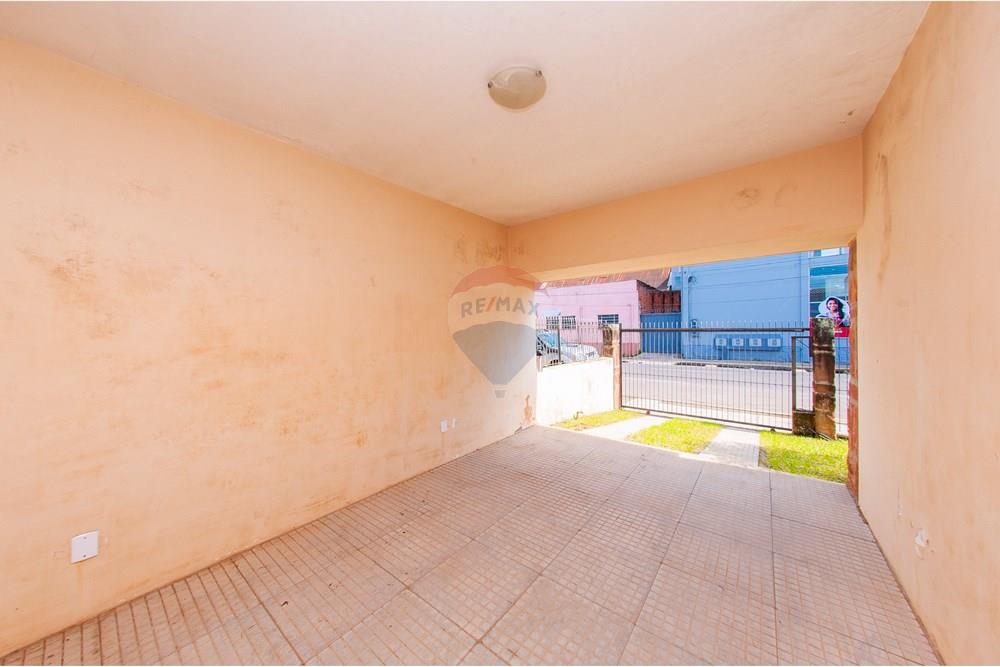 Casa - Venda - Montenegro , Rio Grande do Sul - VISTA DA GARAGEM PARA A RUA.jpg - Garagem - 610091023-46