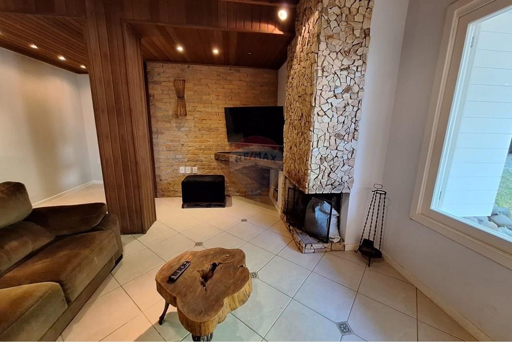 Casa - Venda - Santa Maria , Rio Grande do Sul - WhatsApp Image 2026-03-27 at 14.58.44 (2).jpeg - 610451046-9