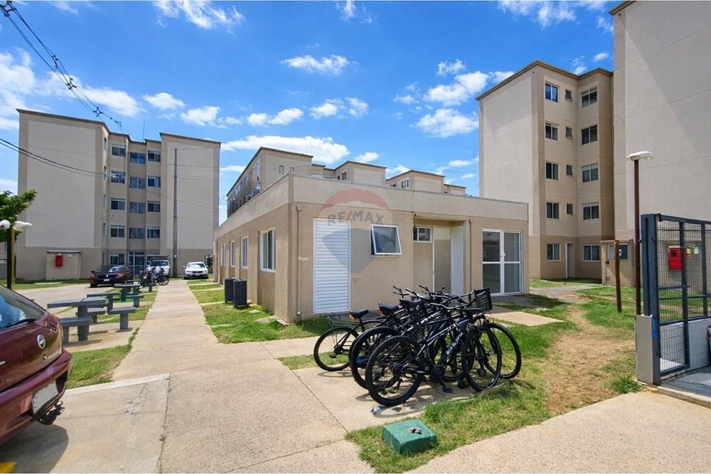 Apartamento - Venda - Canoas , Rio Grande do Sul - Conjunto residencial sob céu azul claro.jpg - 610241023-82