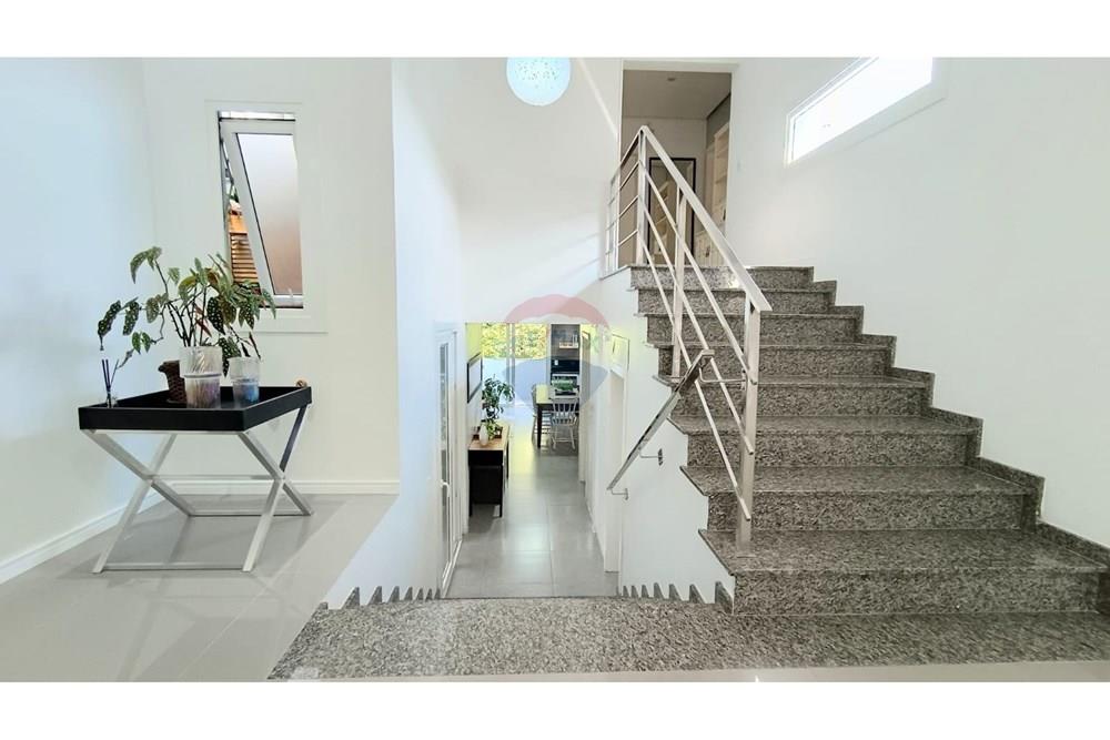 Casa - Venda - Bento Gonçalves , Rio Grande do Sul - b13482a2-d9d6-41ae-9900-aa47f4d8303c.jpg - Corredor - 610331032-56