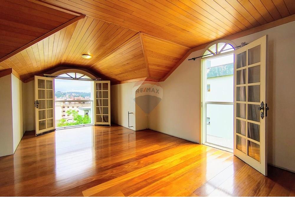 Casa - Venda - Garibaldi , Rio Grande do Sul - WhatsApp Image 2025-12-28 at 22.49.59.jpeg - 610331038-49