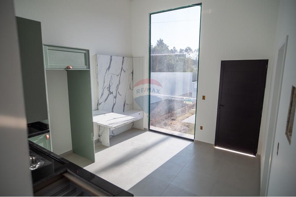 Residential - Hus - São Leopoldo , Rio Grande do Sul - BR - Cam (5).JPG - Opholdsstue/Spisestue - 610461002-1