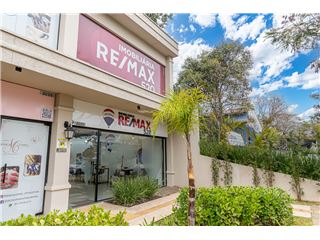 Office of RE/MAX 520 - Canoas