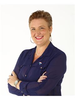 Sabrina Kenski - RE/MAX HAUSER