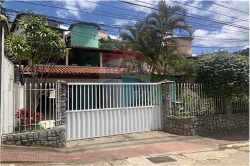 Venda-Casa-Rua Francisco Segóvia , 62  - Fradinhos , Vitória , Espírito Santo , 29042430-620161001-46