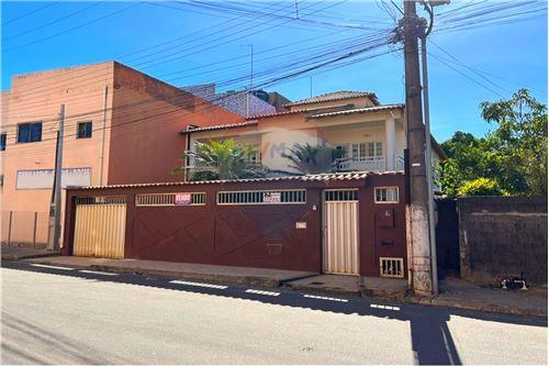 Venda-Casa-Rua Nossa Senhora Aparecida, Bairro das Oliveiras , 74  - Auto Escola Vitorino  - Centro , Anchieta , Espírito Santo , 29230000-620181002-1