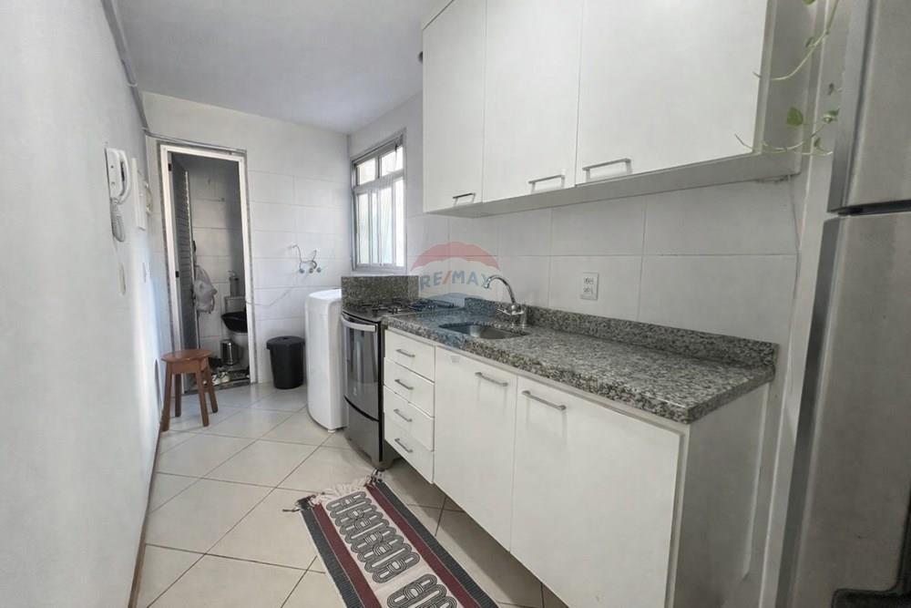 Apartamento - Venda - Vitória , Espírito Santo - a_digital_photograph_shows_a_narrow_galley_style_k.jpg - 620121005-99