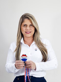 Mariana Francine Biasotto Dos Santos - RE/MAX UNICA ESCOLHA II