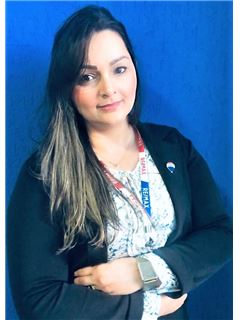 Office Administrator - Erika Fávero - RE/MAX REDE MAIS