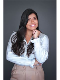 Raissa Gomes - RE/MAX PRATA