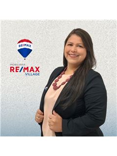 Adriana Brum - RE/MAX VILLAGE