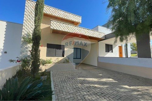 Alugue Casa em Condomínio no Jardim Novo Horizonte