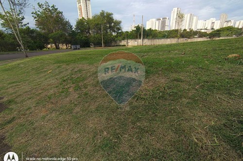 Venda-Terreno-Rua Engenheiro José Rubens Bataglin , 205  - Av. Adolpho Massaglia  - Jardim Residencial Mont Blanc , Sorocaba , São Paulo , 18052815-630601260-9