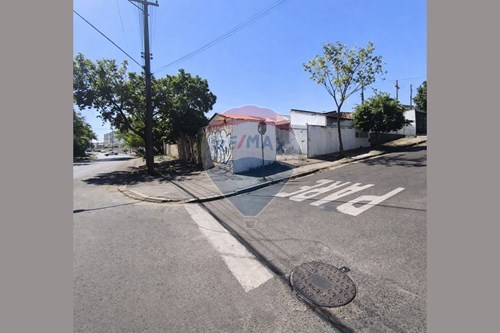 Venda-Casa-Rua Dário de Jesus , 660  - Na rua da Congregação do Brasil  - Jardim Itapema , São José do Rio Preto , São Paulo , 15045-340-630401041-7