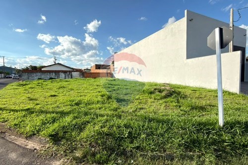 Venda-Terreno-Lívia I , Botucatu , São Paulo , 18606465-630481131-46