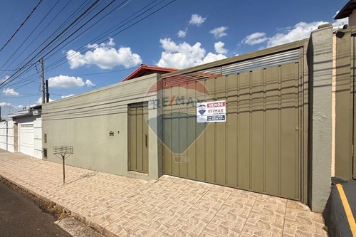 Venda-Casa-Rua Flávio Benincasa , 51  - Centro , Botucatu , São Paulo , 18601441-630481126-14