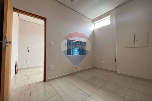 Alugar-Ponto Comercial/ Loja-Vila dos Lavradores , Botucatu , São Paulo , 18609-620-630481079-126