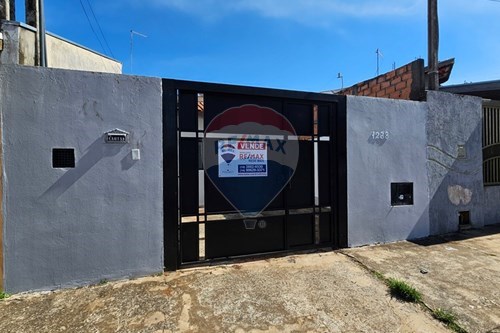 Venda-Casa-Rua Jornalista Pedro chiaradia , 1268  - Jardim Santa Mônica , Botucatu , São Paulo , 18605-561-630481131-4