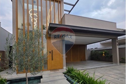 Venda-Sobrado-Alvorada , Araçatuba , São Paulo , 16016-652-631721005-4